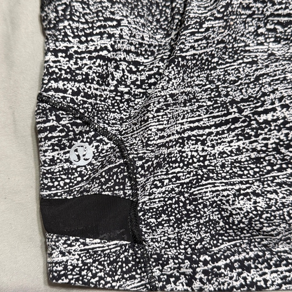Lululemon shorts - Picture 2 of 5